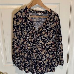 Vince Camuto Navy Floral V-Neck Blouse with Cream and Dusty Pink